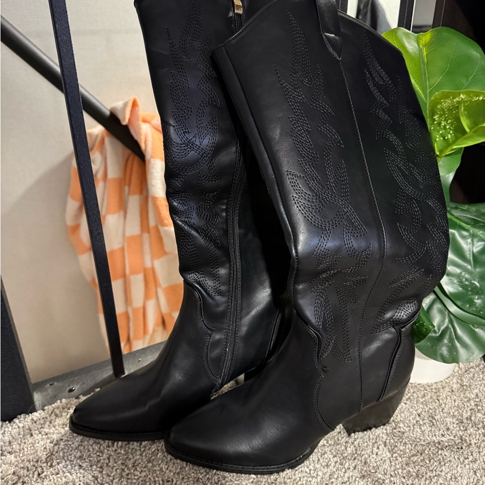 Women's Black Western Boots